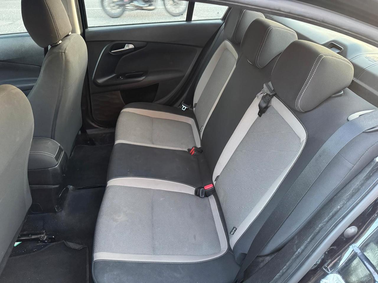 Fiat Tipo 1.3 Mjt 4 porte NEOPATEN GARANZIA 12 MESI