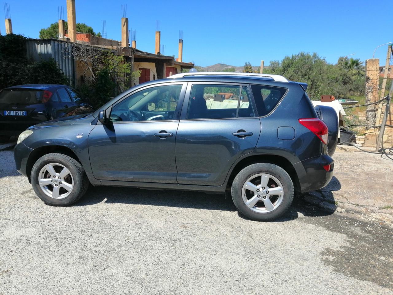 Toyota RAV 4 RAV4 2.2 D-4D 150 CV DPF Luxury