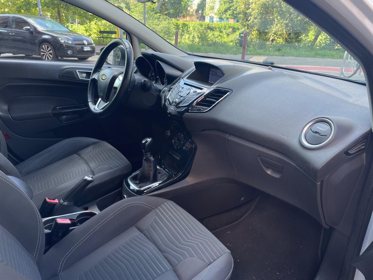 Ford Fiesta 1.4 5p. Bz.- GPL Titanium/1PROP/GARANZIA