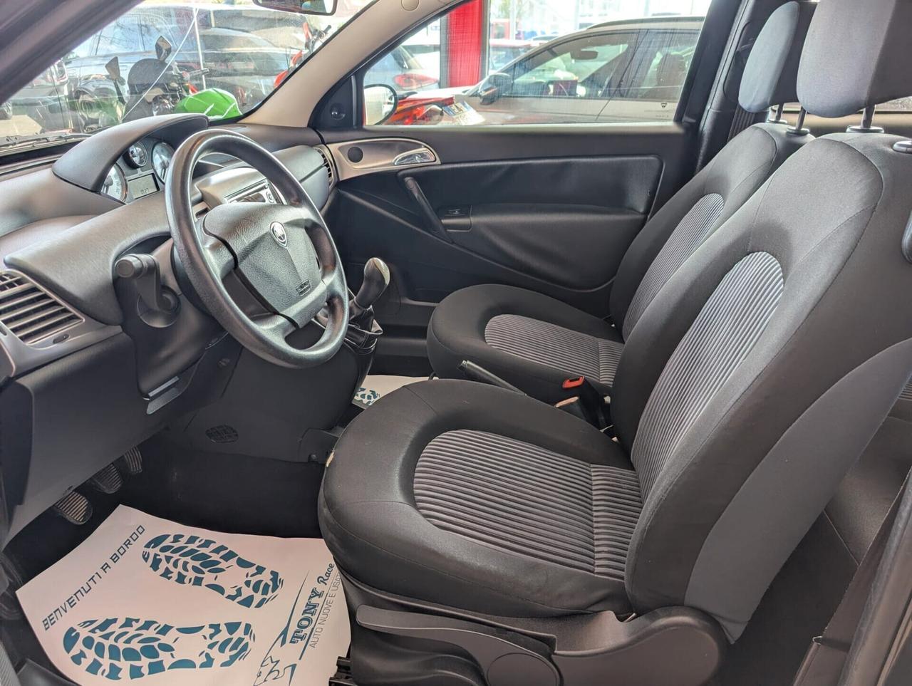 Lancia Ypsilon 1.3 MJT 75 CV