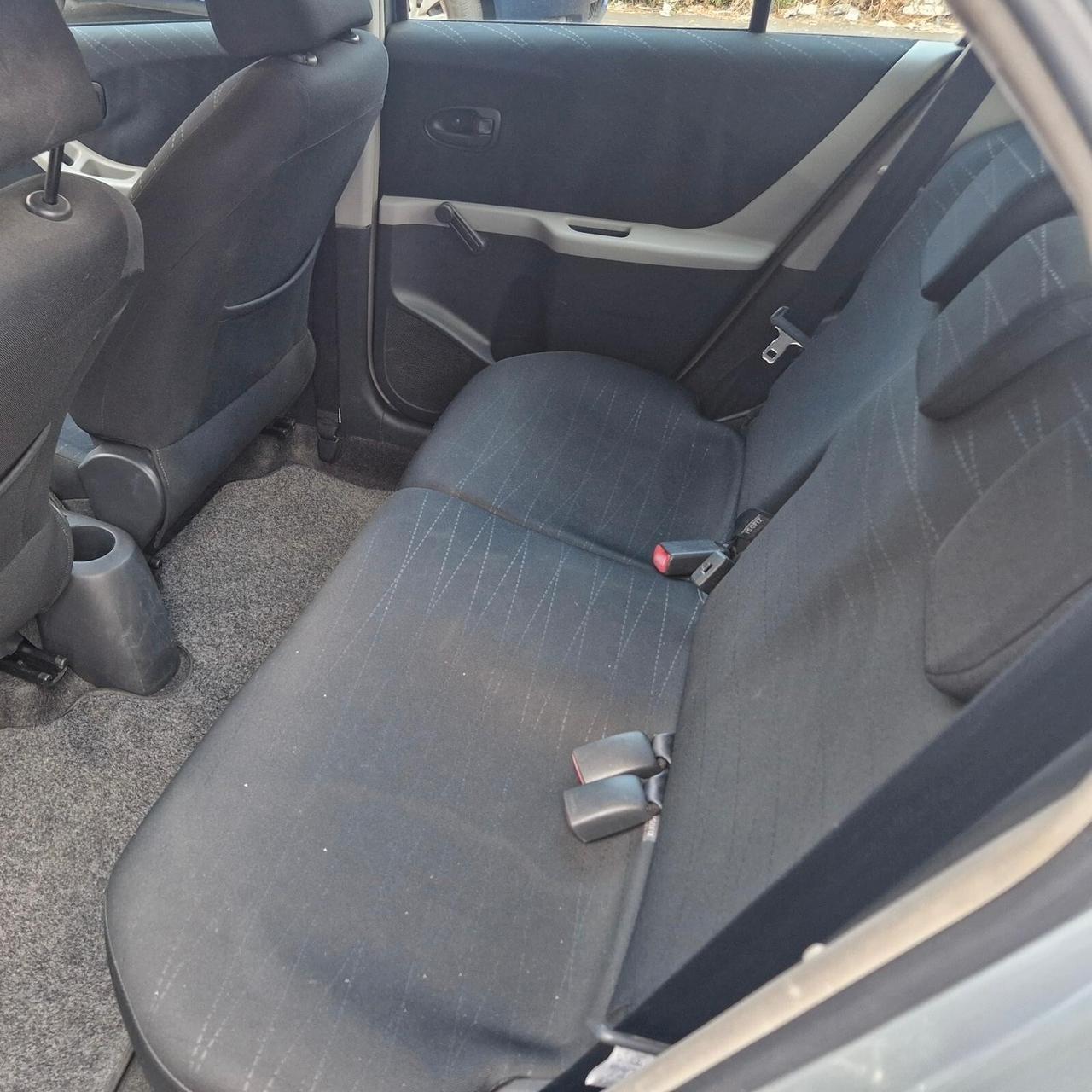 Toyota Yaris 1.4 D-4D 5 porte Sol automatica
