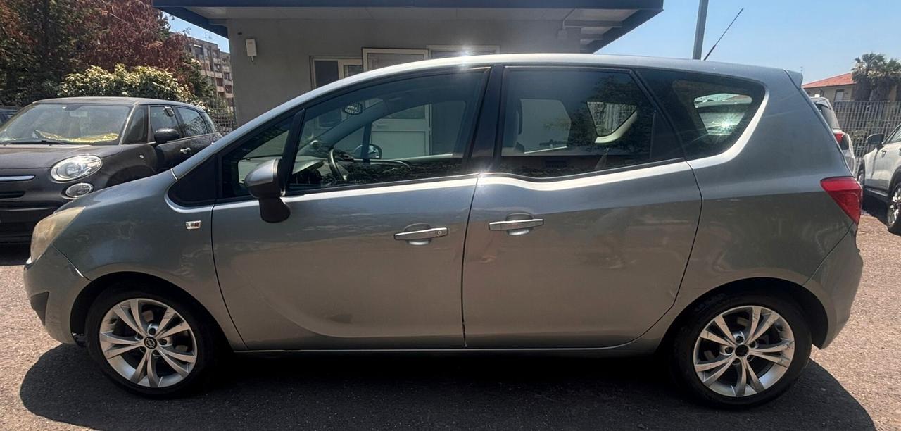 Opel Meriva 1.3 CDTI 95CV ecoFLEX Cosmo