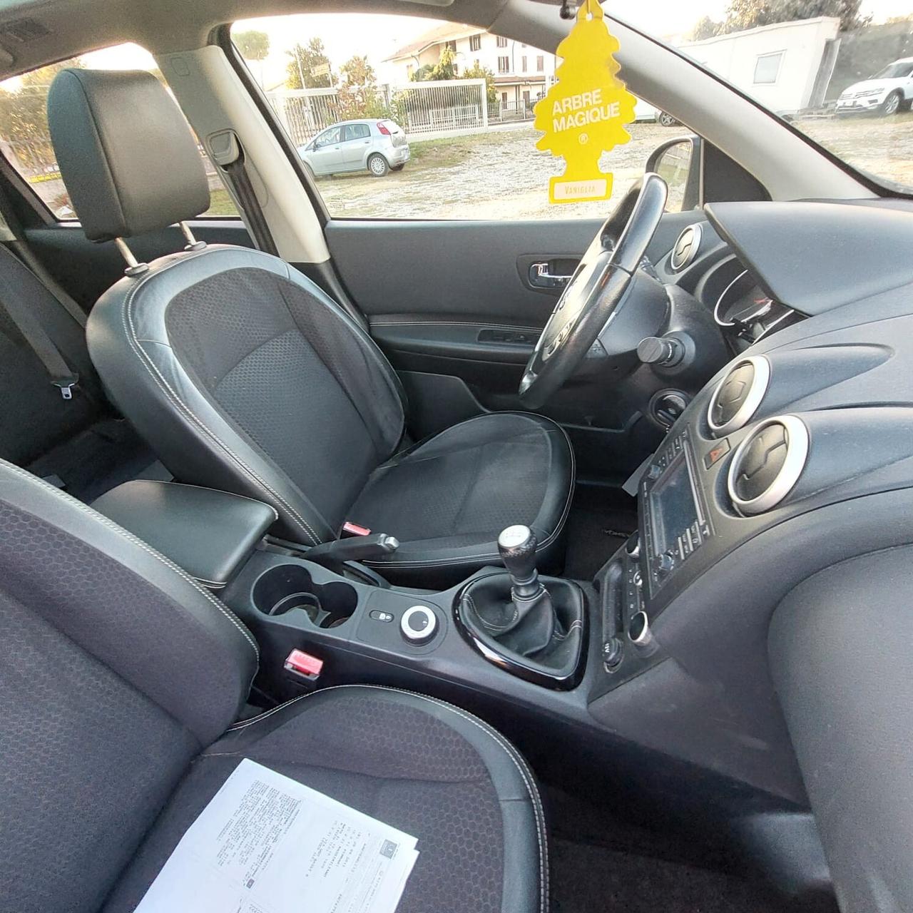 Nissan Qashqai 1.6 dCi DPF 360