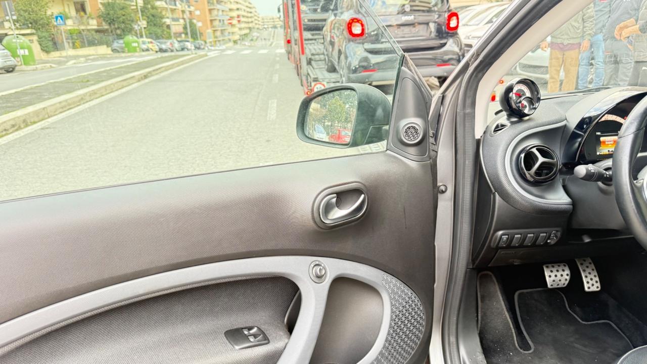 Smart ForTwo 90 0.9 Turbo twinamic Prime PACK BRABUS LED NAVI PELLE PDC KAMERA PANORAMA