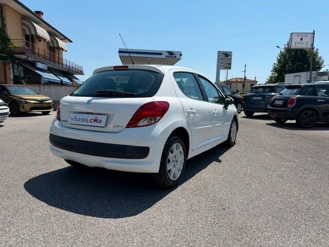 Peugeot 207 Plus 1.4 HDi 70CV 5 porte