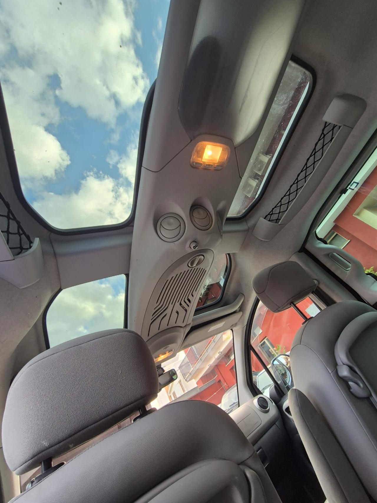 Peugeot Partner Tepee 1.6 VTi 120CV Outdoor