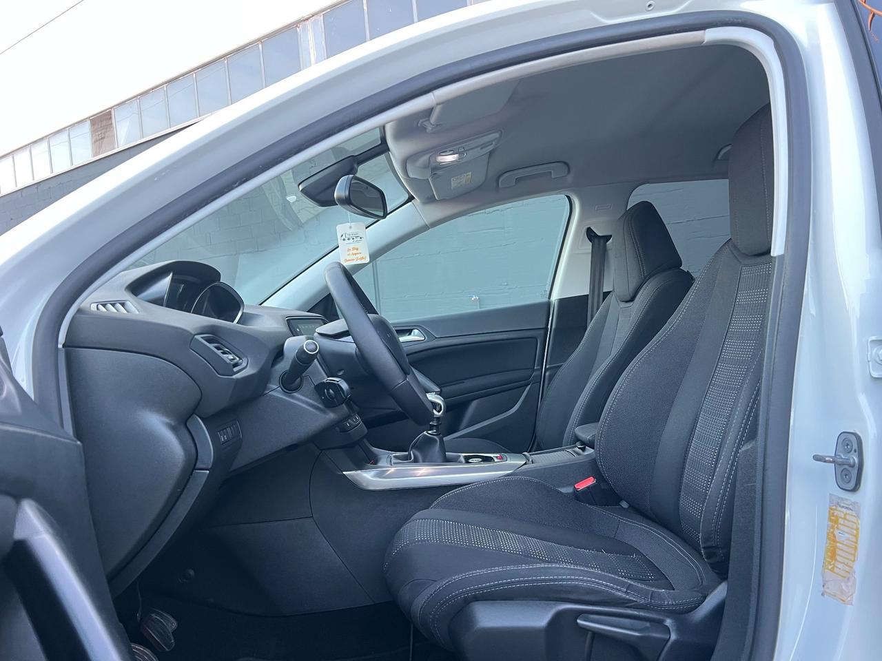 Peugeot 308 1.6 BlueHDi 120 Allure - 2017