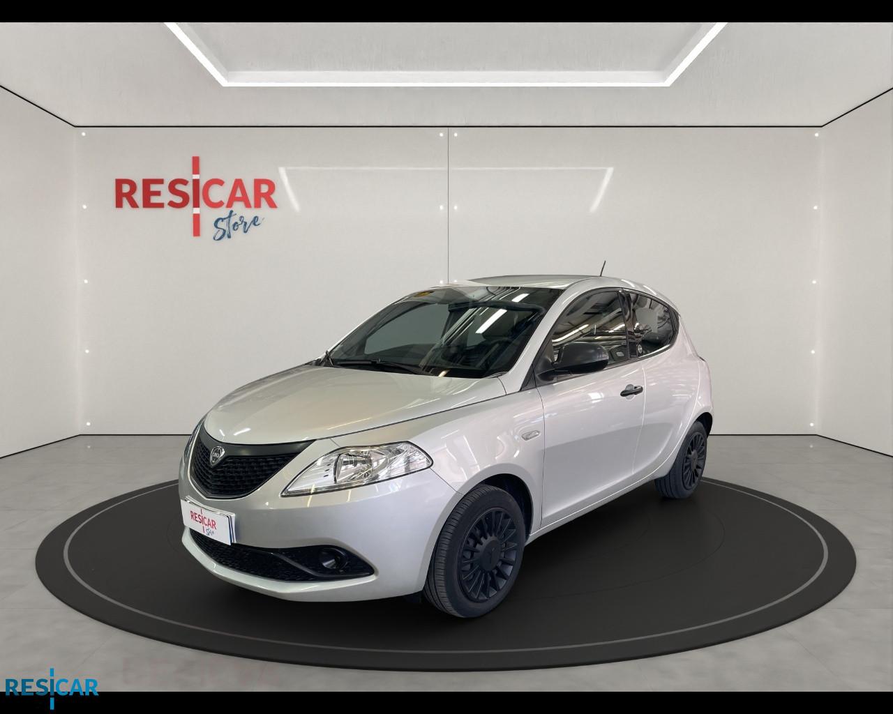 LANCIA Ypsilon 1.0 firefly hybrid Gold s&s 70cv IDONEA NEOPATENTATO