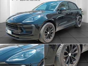 Porsche Macan 2.0 Iva esposta