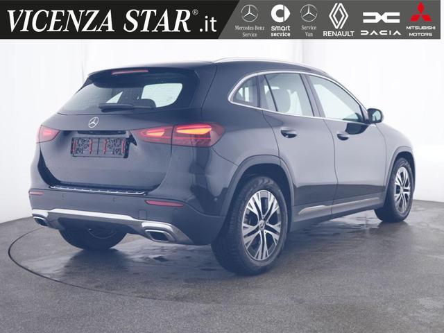 MERCEDES-BENZ GLA 180 d PROGRESSIVE SPORT