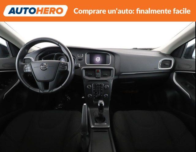 VOLVO V40 T2