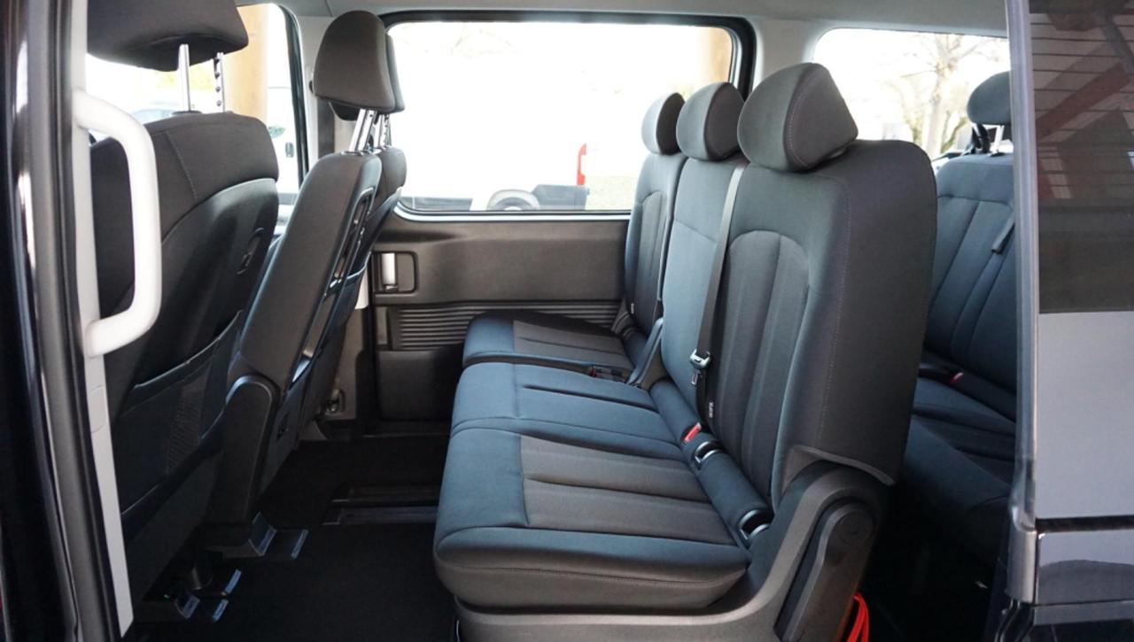Hyundai STARIA 2.2 MT 2WD 9 posti Wagon