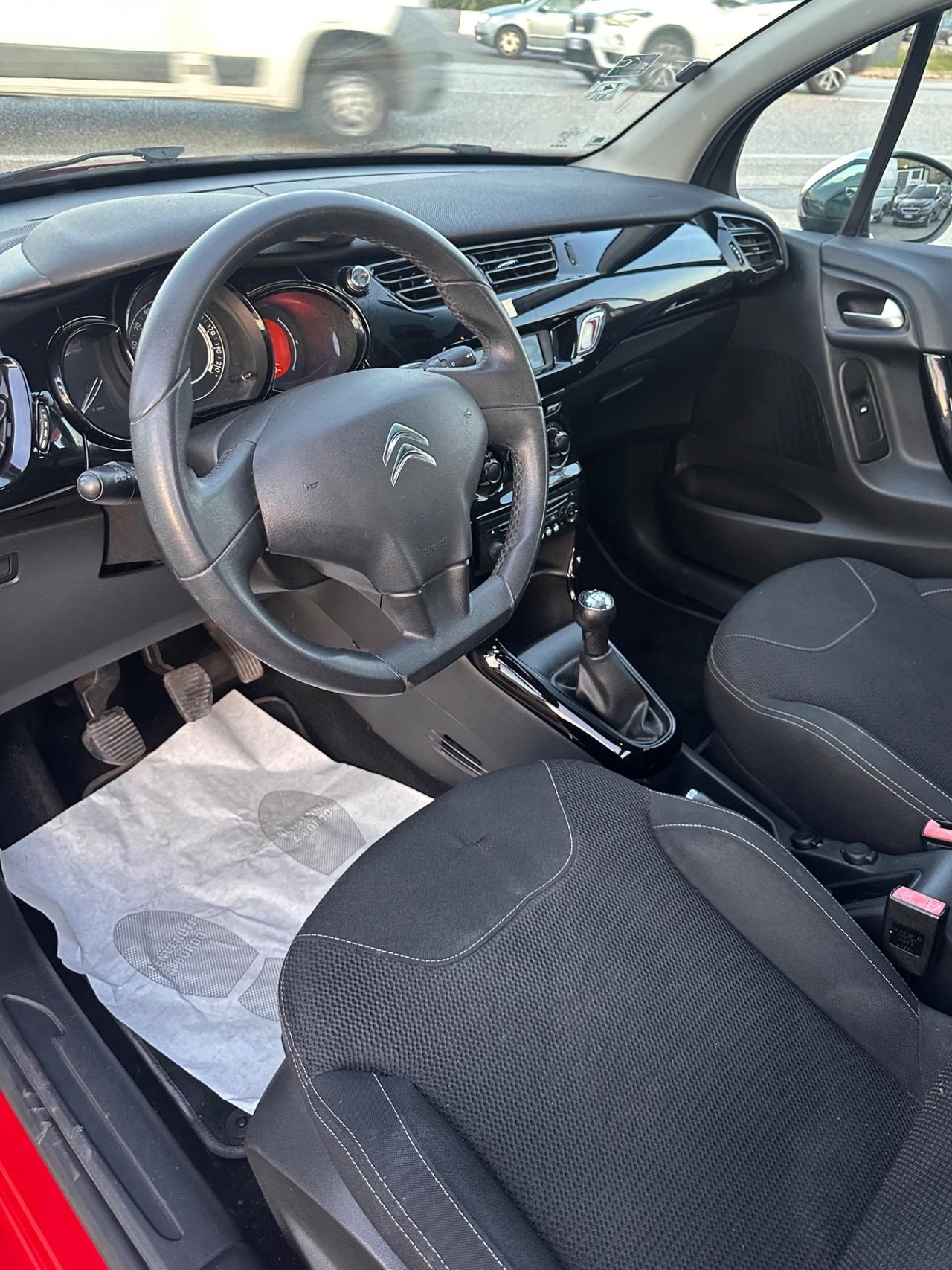 Citroen C3 1.2 VTi 82 Exclusive GPL