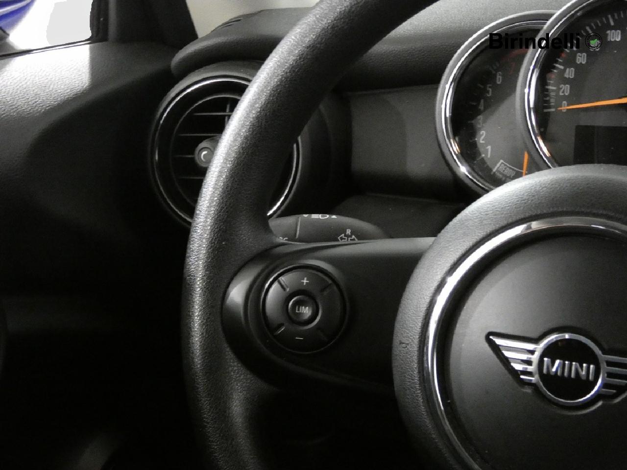 MINI Mini 4ª serie (F56) - Mini 1.5 One 75 CV