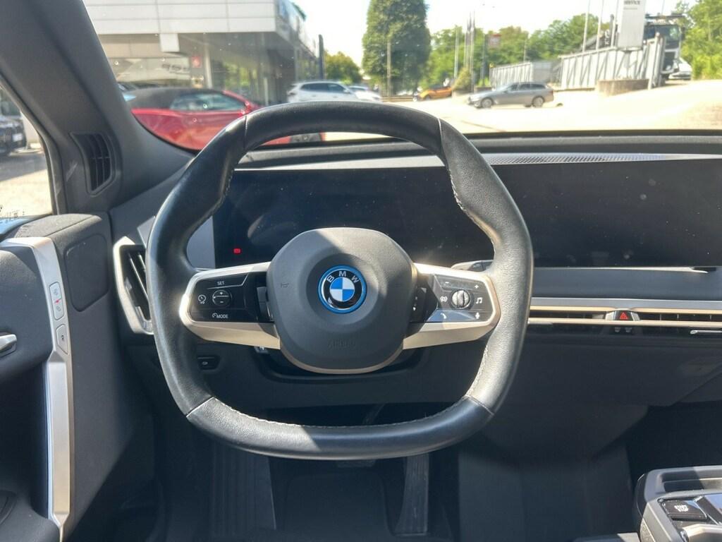 BMW iX 50 pacchetto sportivo xDrive