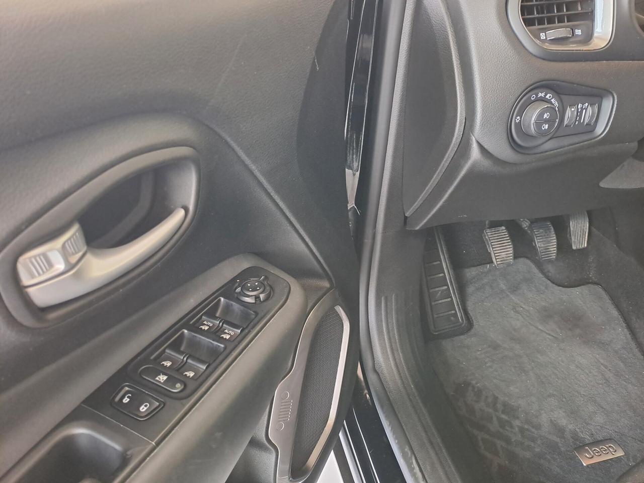 Jeep Renegade 1.6 Mjt 130 CV Limited 2023 full led