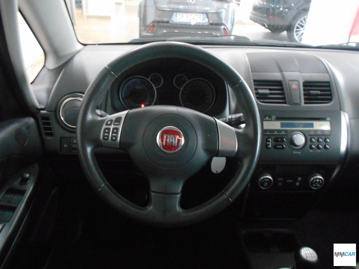 FIAT - Sedici - 2.0 MJT 16V DPF 4x4 Emotion