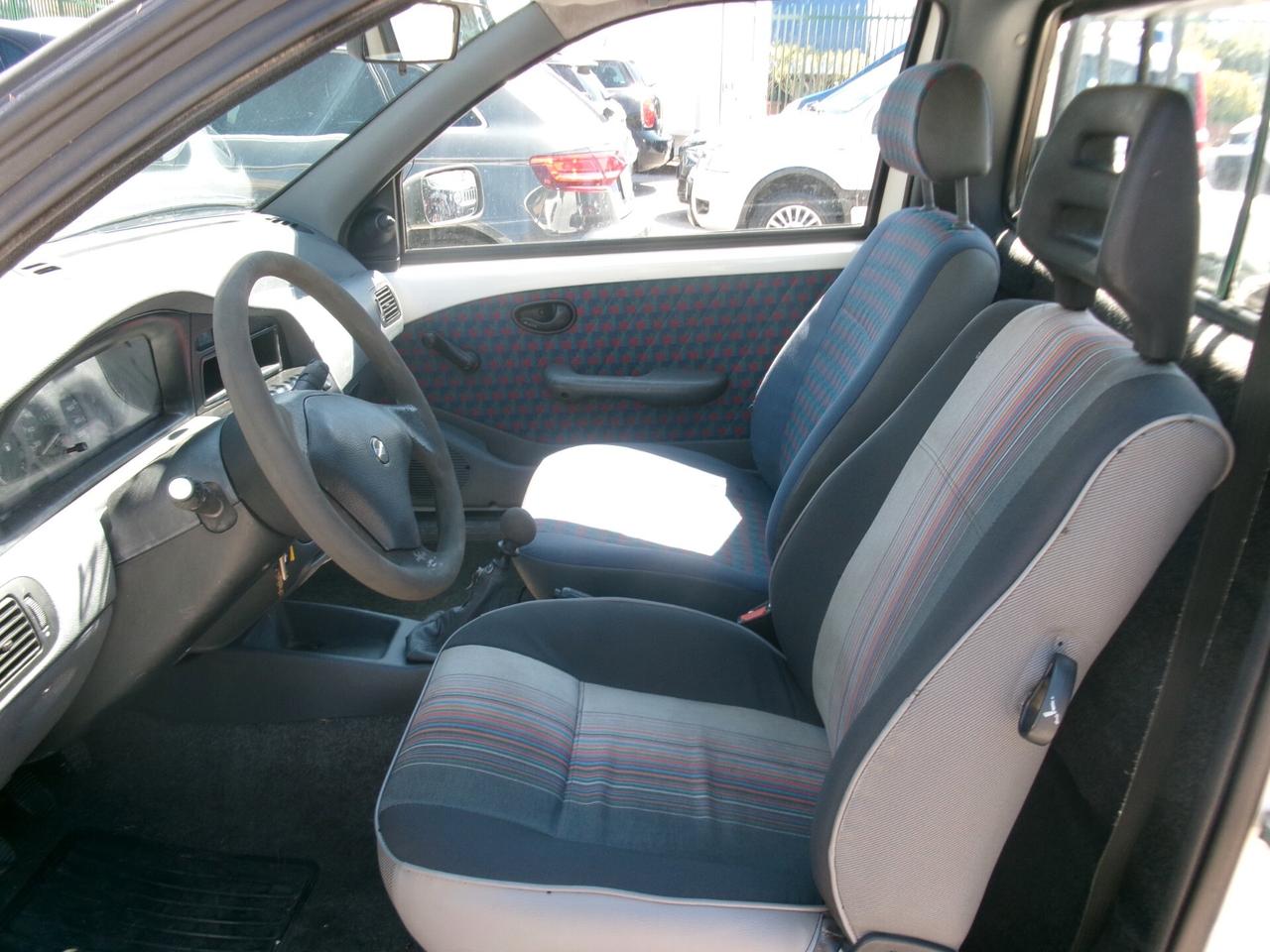 Fiat Strada 1.9 DIESEL PICK-UP 110000 KM CARROZZERIA COME DA FOTO