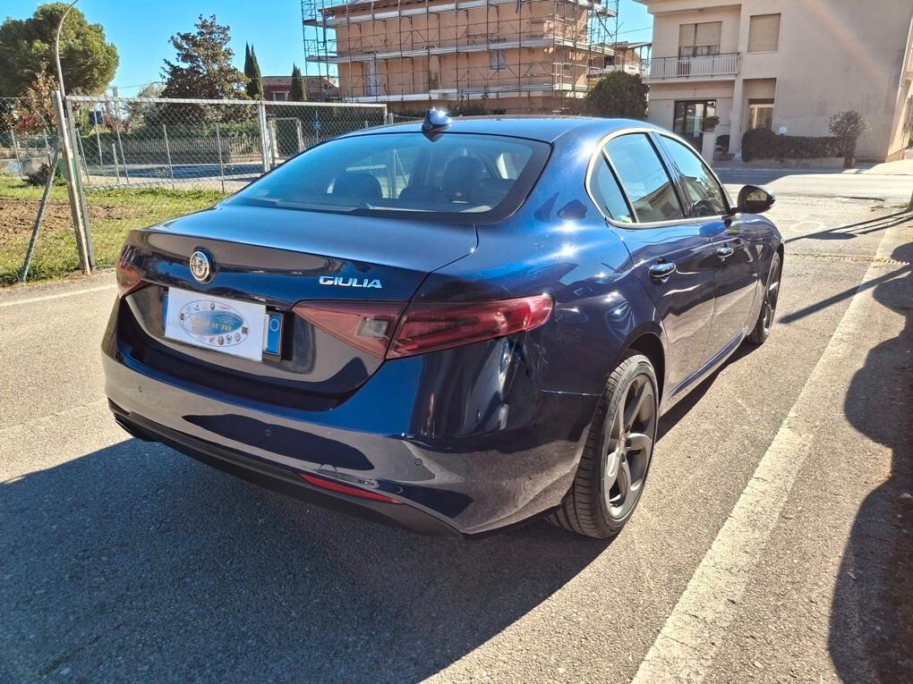 Alfa Romeo Giulia 2.2 Turbodiesel 150cv AT8 - 2018