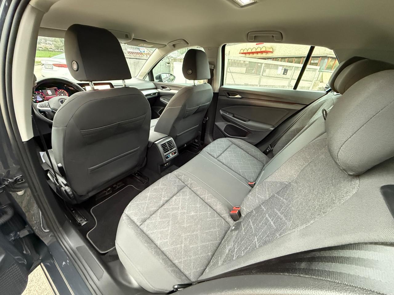 Volkswagen Golf 8 - 2.0 TDI SCR Style 2022 IMPECCABILE