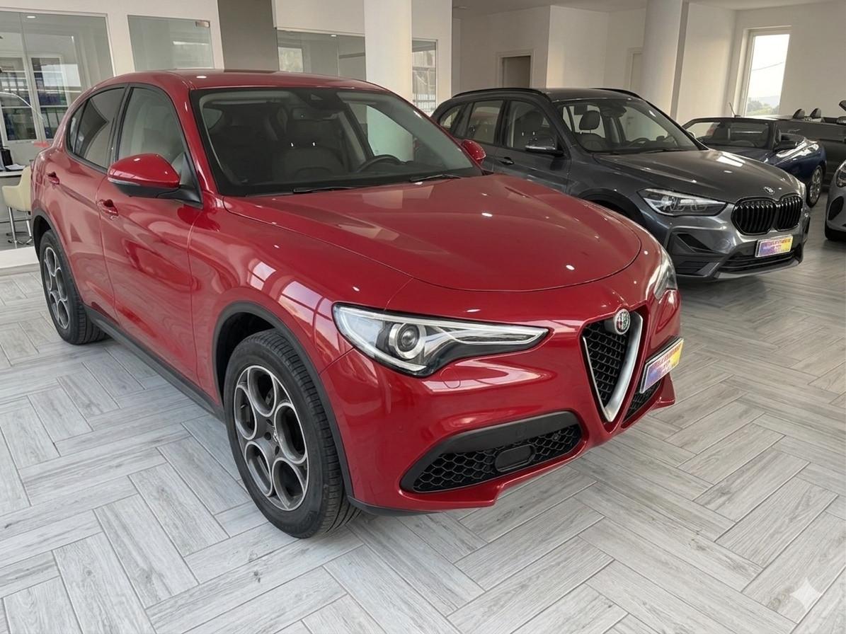 Alfa Romeo Stelvio 2.2turboD AT8 SPRINT ROSSO FERRARI2020