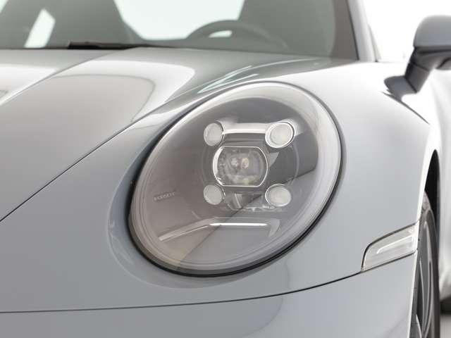 Porsche 992 coupe 3.0 carrera auto