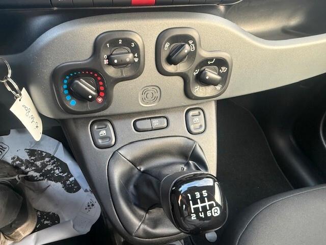 Fiat Panda 1.0 FireFly S&S Hybrid adatta a neopatentati