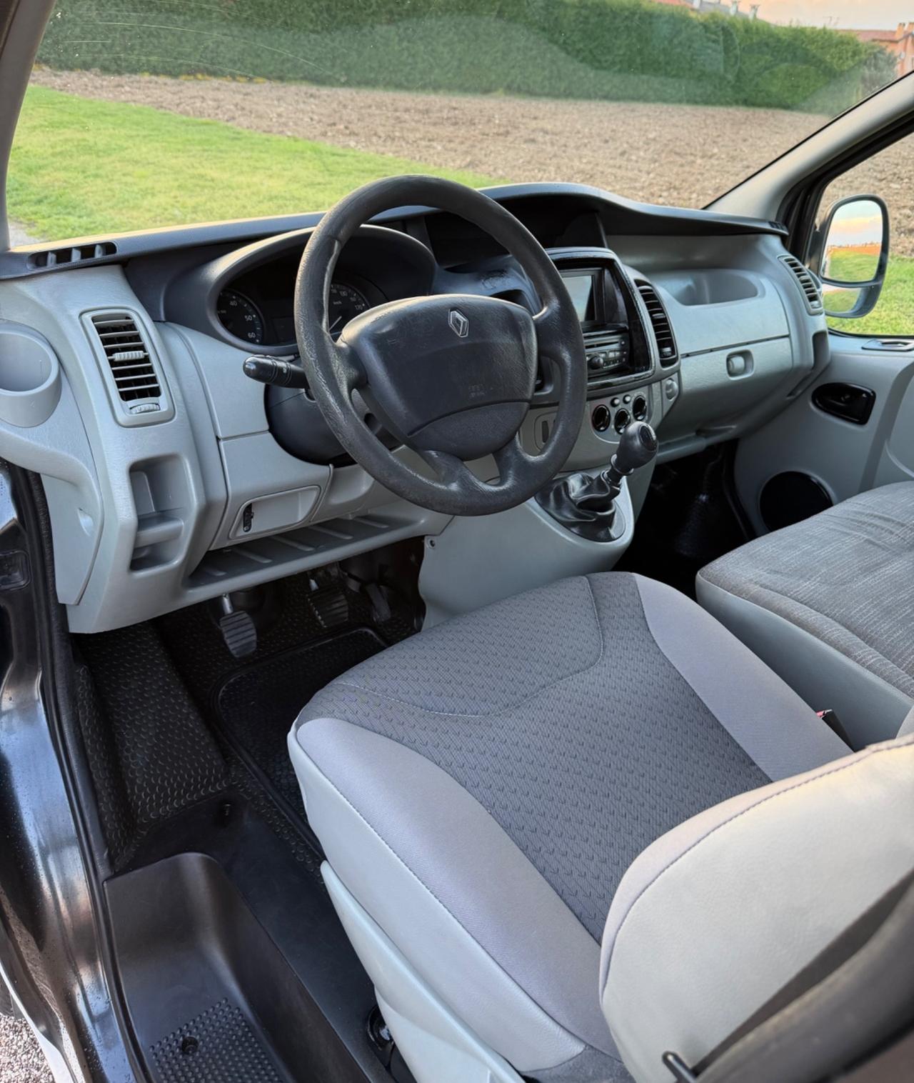 RENAULT TRAFIC 2.0 CTDI 115 cv COMBINATO 6 POSTI