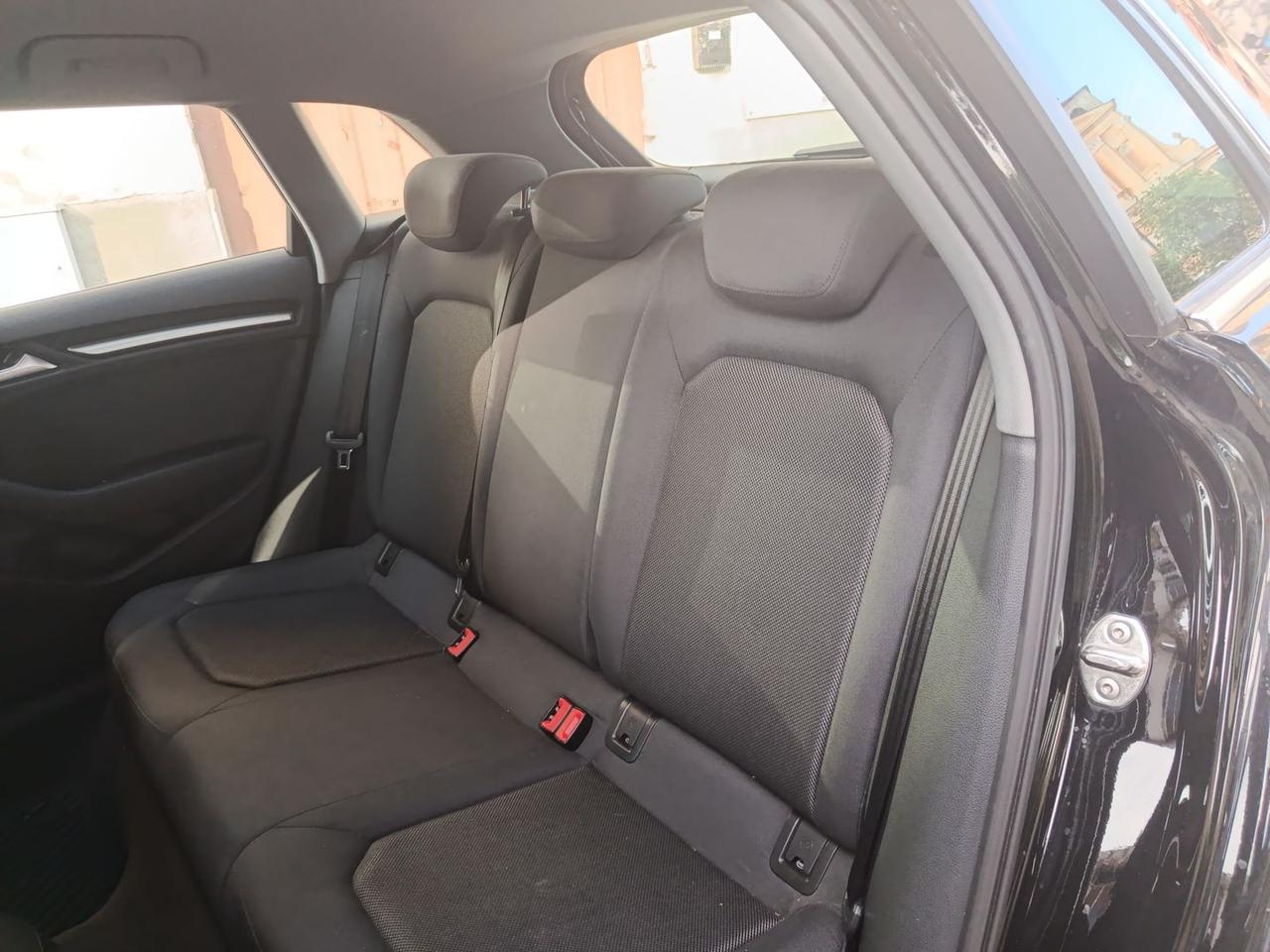 Audi A3 Business 1.6 30 TDI #10427