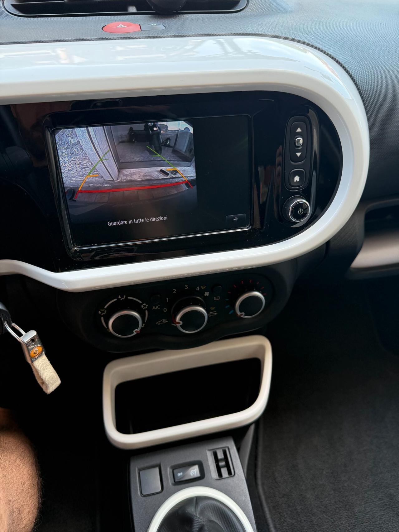 Renault Twingo SCe Lovely