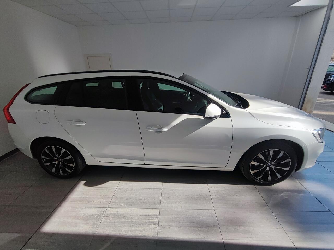 Volvo V60 D2