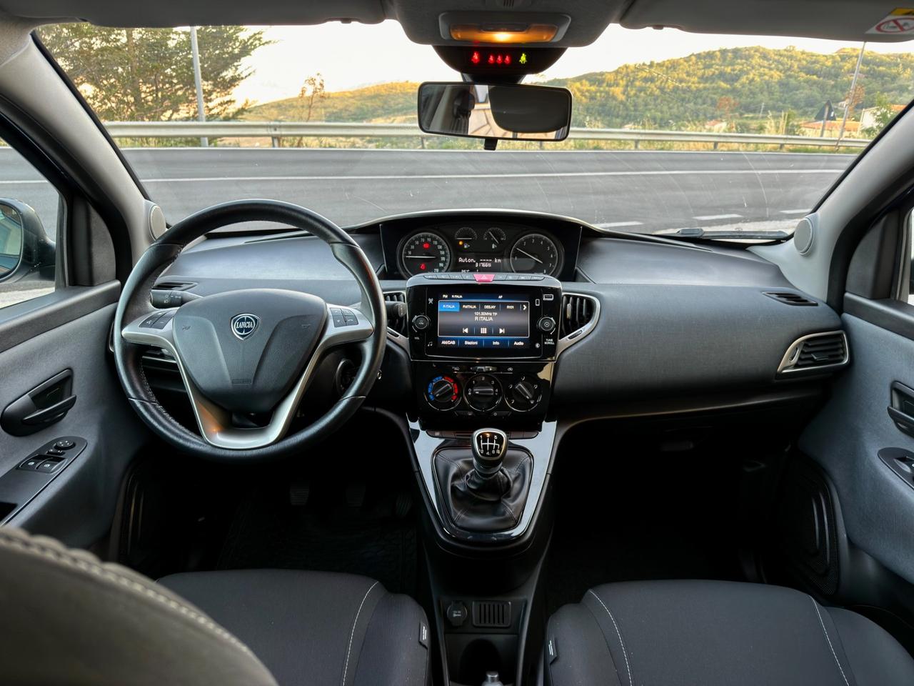 Lancia Ypsilon 1.0 FireFly 70cv Hybrid 2023 - 31.000KM