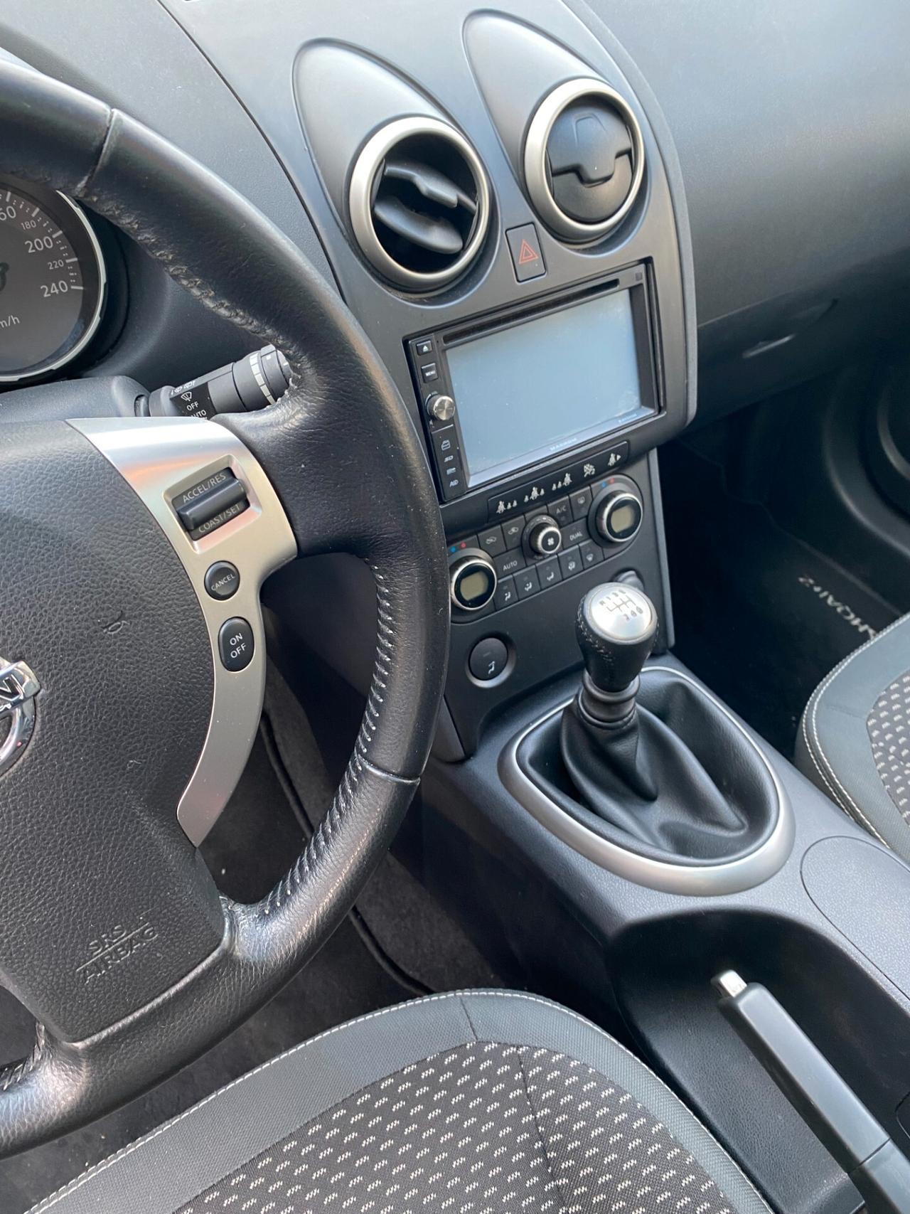 Nissan Qashqai Qashqai+2 2.0 dCi DPF Acenta