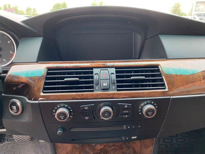 BMW Serie 5 530 xd Touring Futura 4X4-C.AUTOMATICO-PELLE