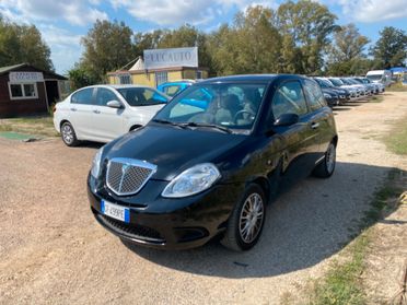 LANCIA YPSILON 1.2 180.000 KM ADATTA NEOPATENTATI
