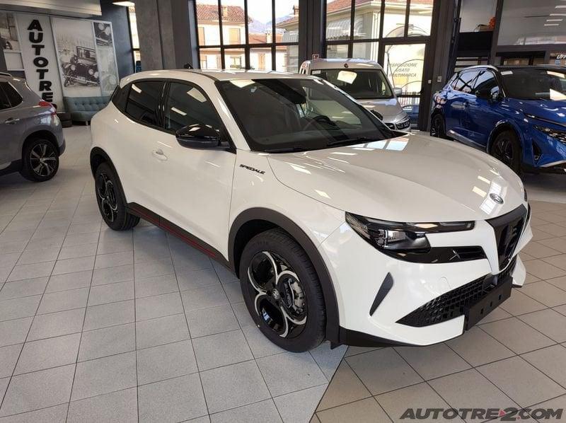 Alfa Romeo Junior Junior 1.2 145 CV Hybrid eDCT6 Intensa + T.A € 25400 DETAX !!