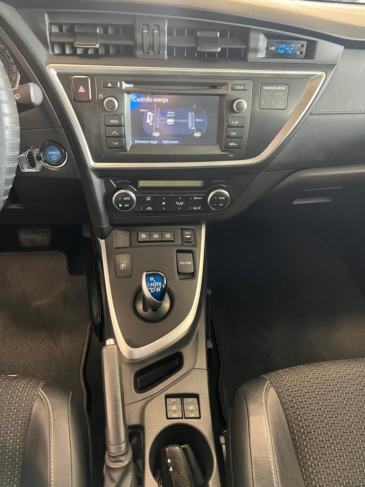 Toyota Auris Touring Sports 1.8 Hybrid Lounge