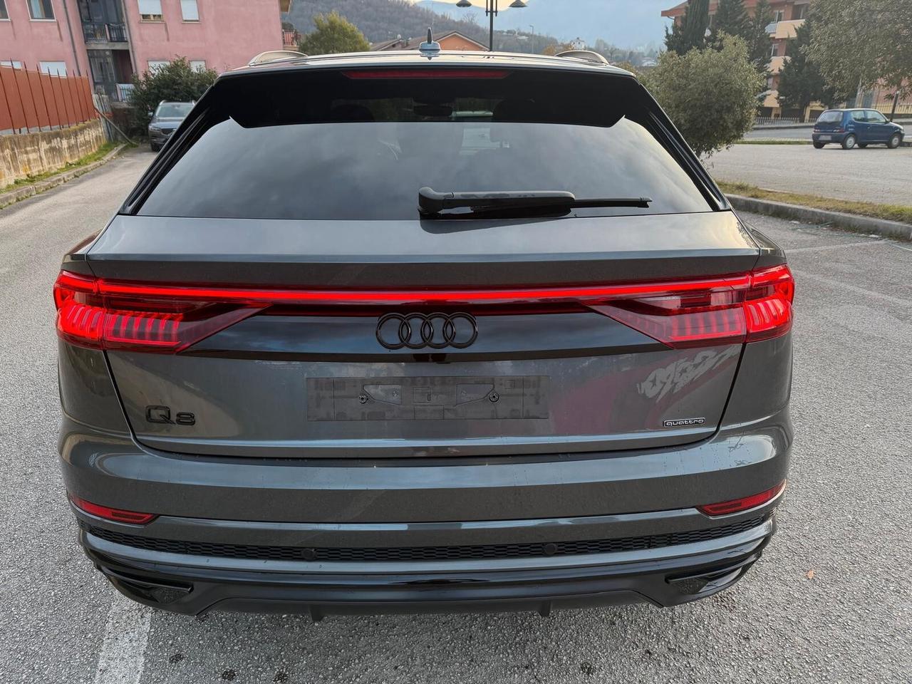 Audi Q8/50 TDI/286 CV/QUATTRO/SLINE/C-AUT/NAVI/PDC/TEL-POST/CERCHI21/V.PRIV/CLIMA 4 ZONE/SOFT CLOSE!!