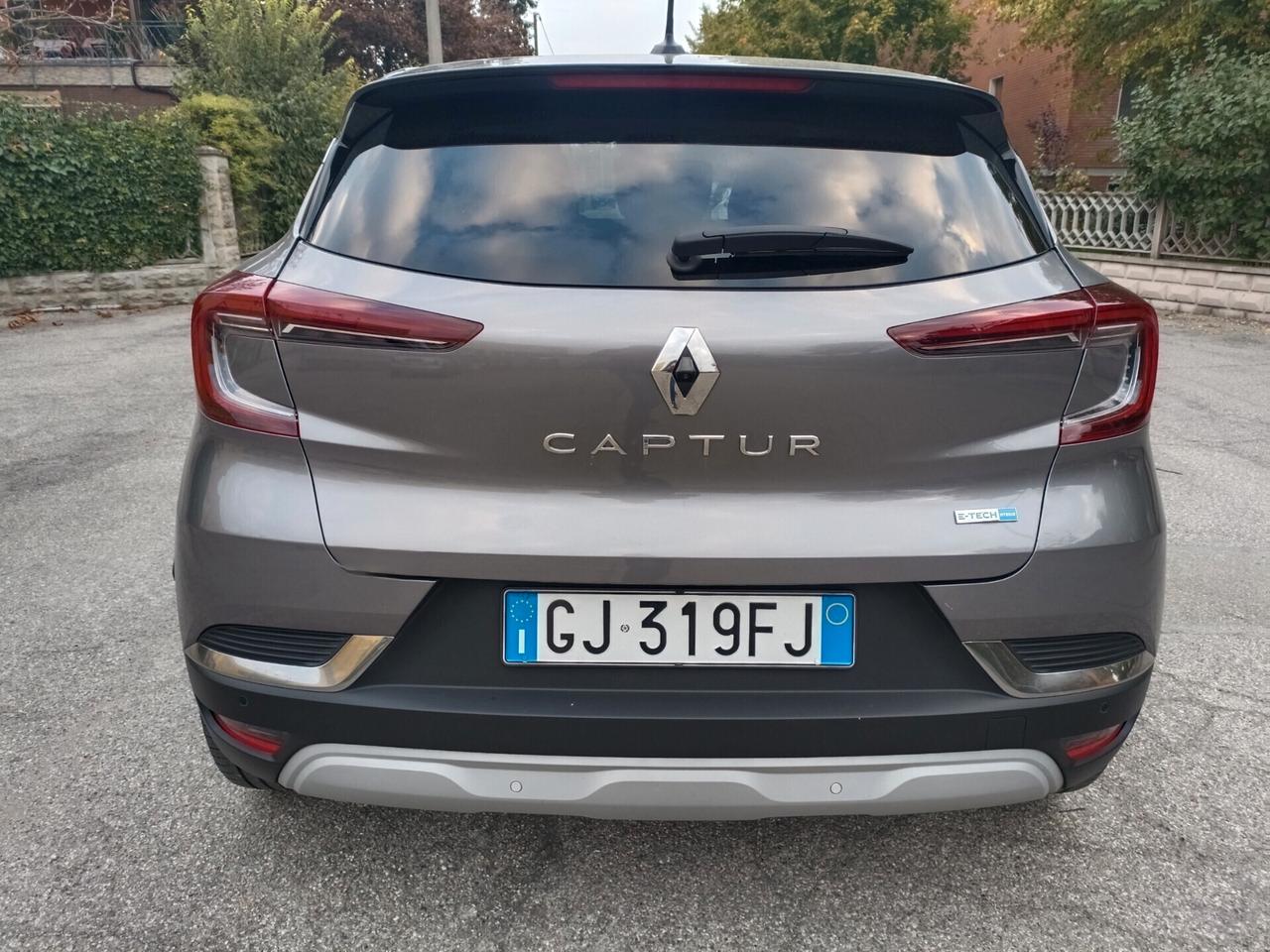 Renault Captur Hybrid 140 CV Techno