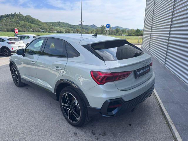 AUDI Q3 SPB 35TDI S-tronic Identity Black S-line SPORTBACK