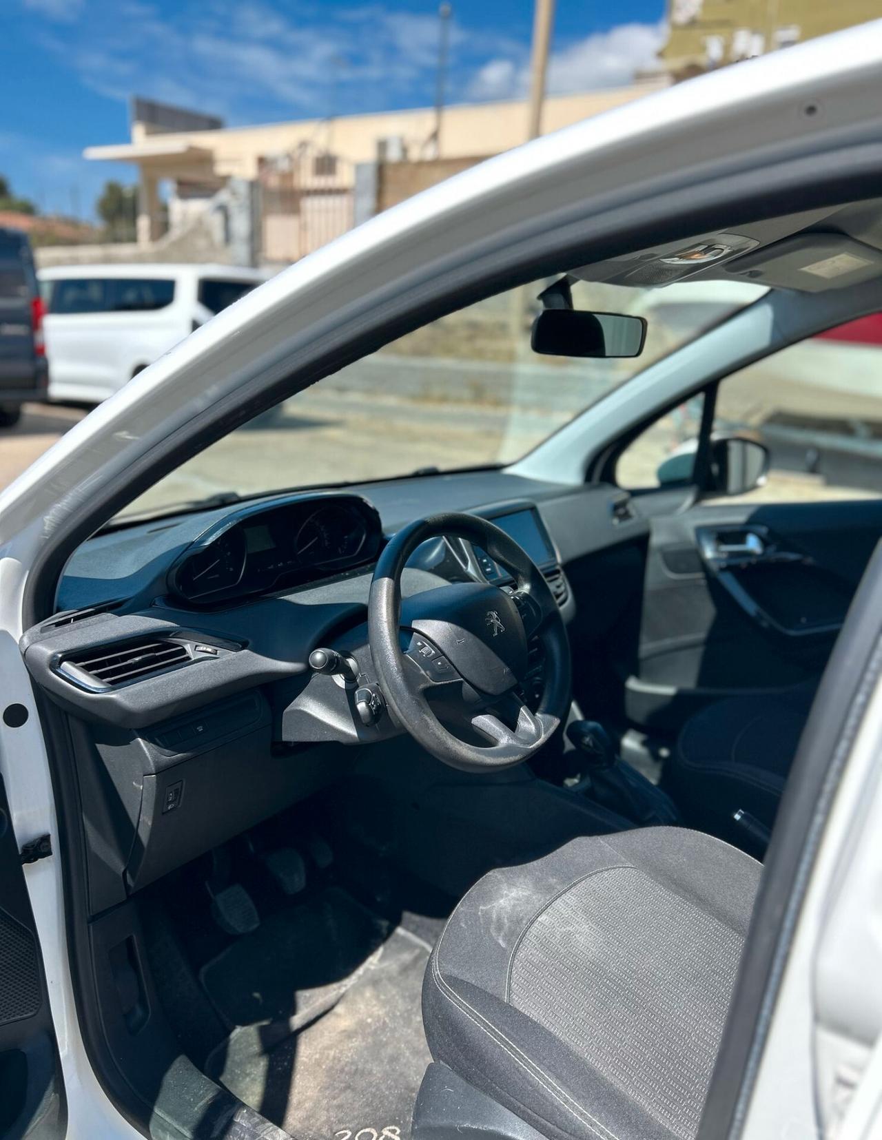 Peugeot 208 BlueHDi 100 S&S 5 porte Signature