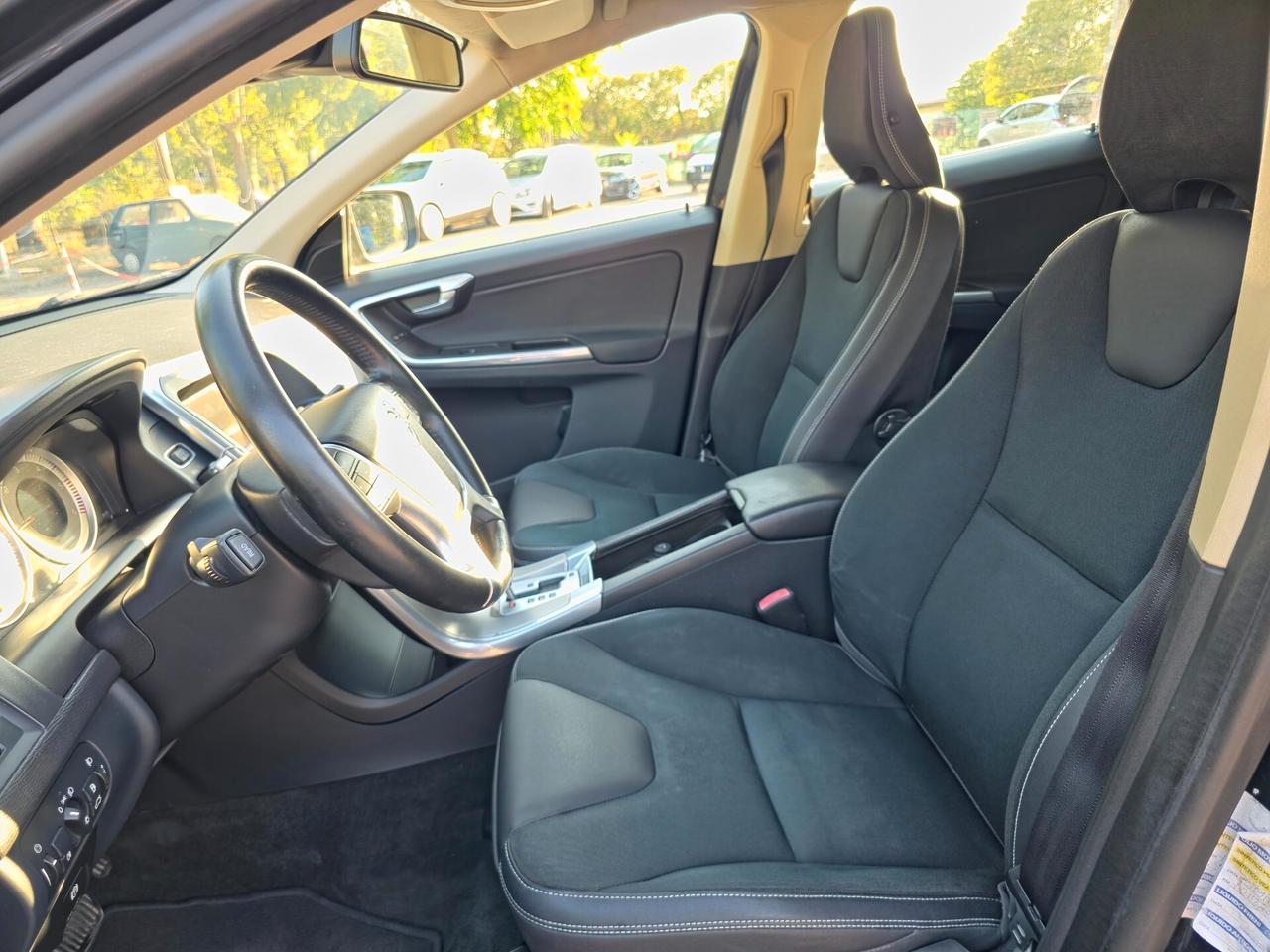 Volvo XC 60 XC60 D5 AWD Geartronic Summum CV-215 E5 Automatico 2012