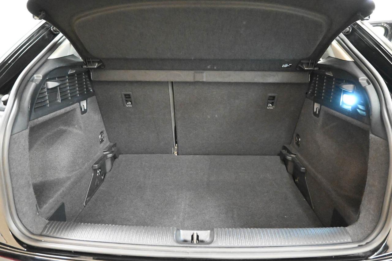 AUDI Q2 Q2 30 TDI S line Edition