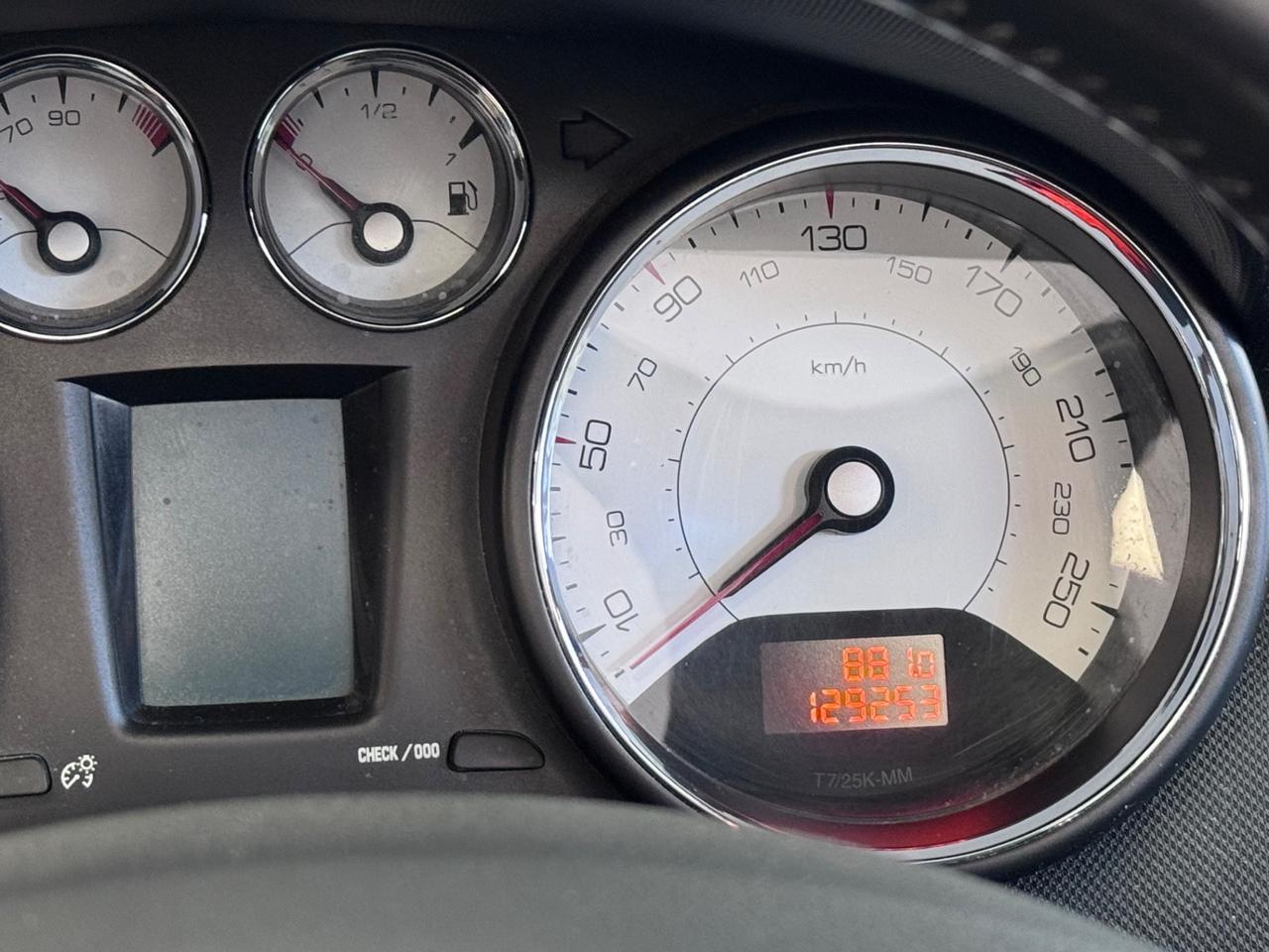 Peugeot 308 1.6 e-HDi 115CV Stop&Start CC Allure