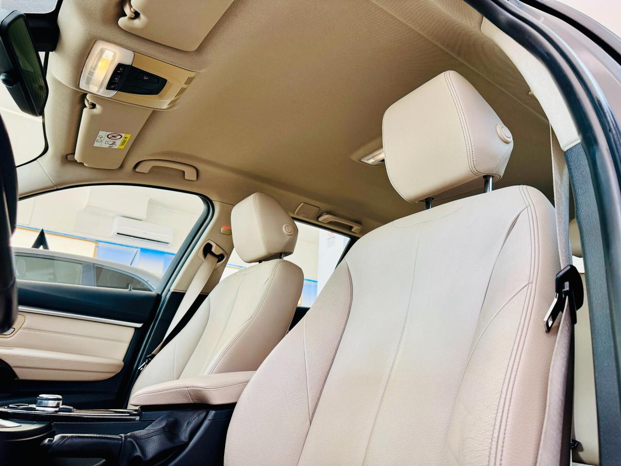 Bmw 316d Touring Luxury Autom/LED/Navi