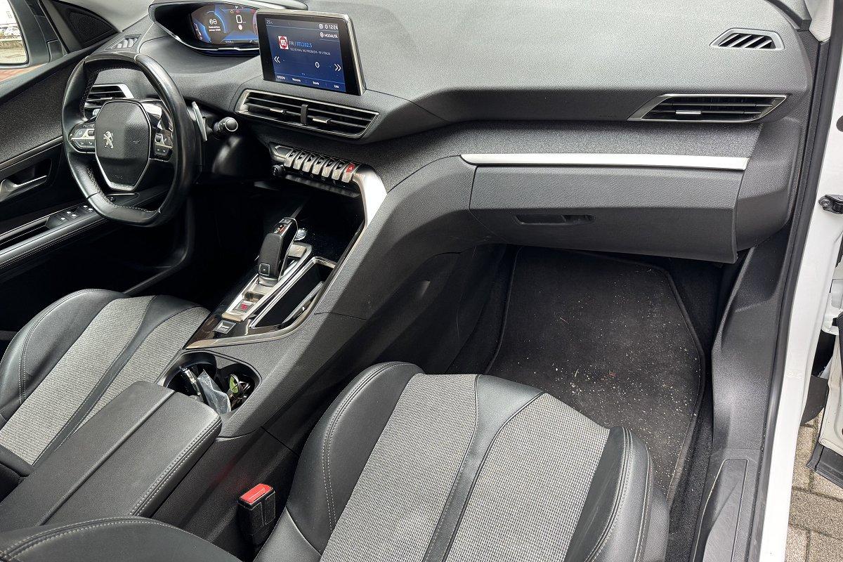 PEUGEOT 3008 BlueHDi 130 S&S EAT8 Allure