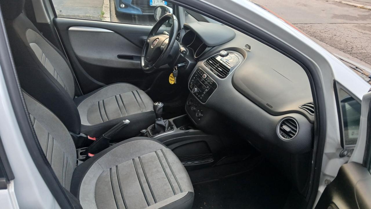 Fiat Punto Evo 1.3 Mjt 95 CV DPF 5 porte S&S Dualogic Dynamic