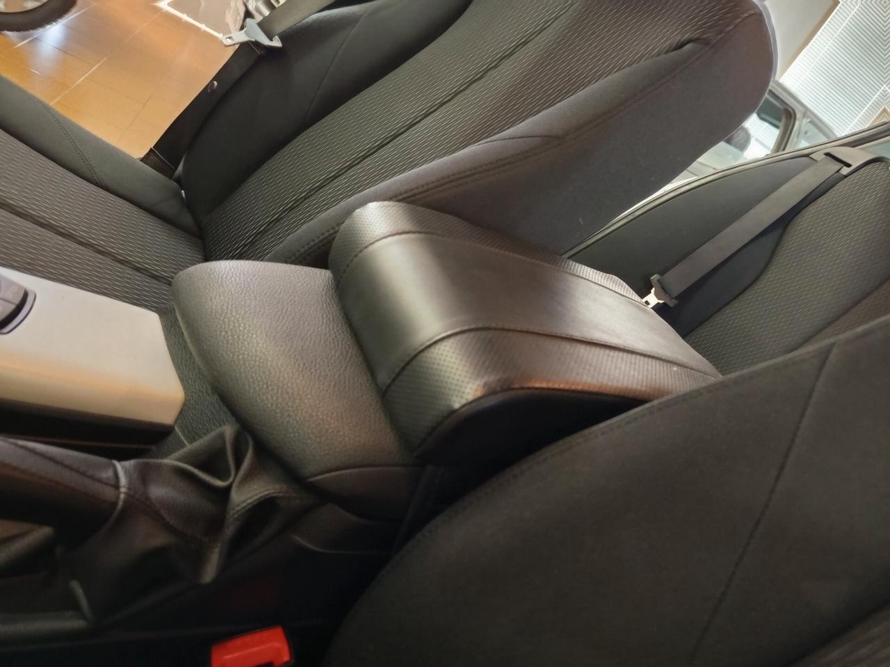 Bmw 116 116d 5p. Efficient Dynamics Urban ok neopatentati