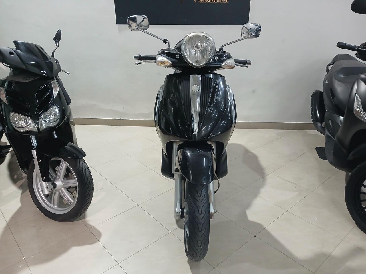 Piaggio Beverly 300 TOURER