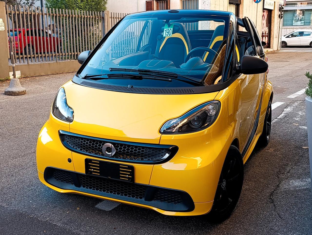 Smart ForTwo 1.0 84cv cabrio City Flame edizione Limitata 1/400